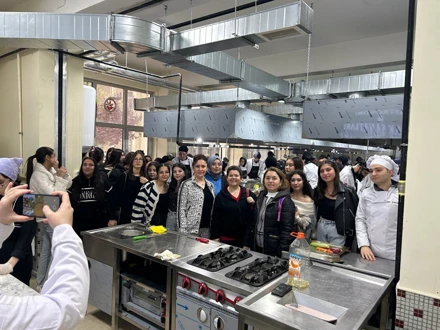Manisa Zeynep Gülin Öngör Mesleki ve Teknik Anadolu Lisesi Öğrencilerinin Gastronomi ve Mutfak Sanatları Bölümü Ziyareti